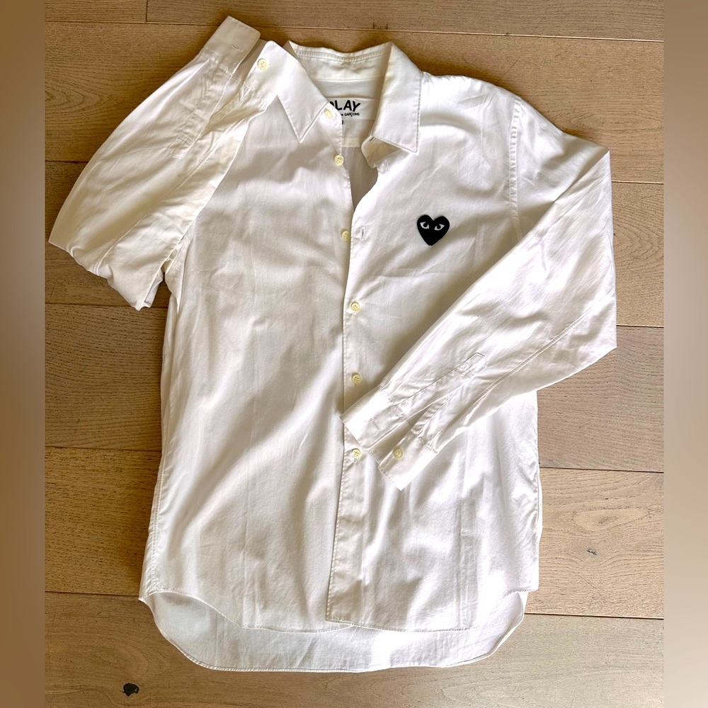Comme des Garçons PLAY shirt size small